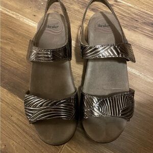 Dansko metallic leather heeled sandals- Size 39